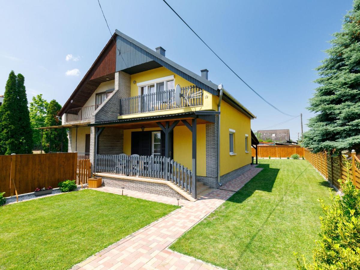 Holiday Home Hibiscus By Interhome Balatonkeresztúr Extérieur photo